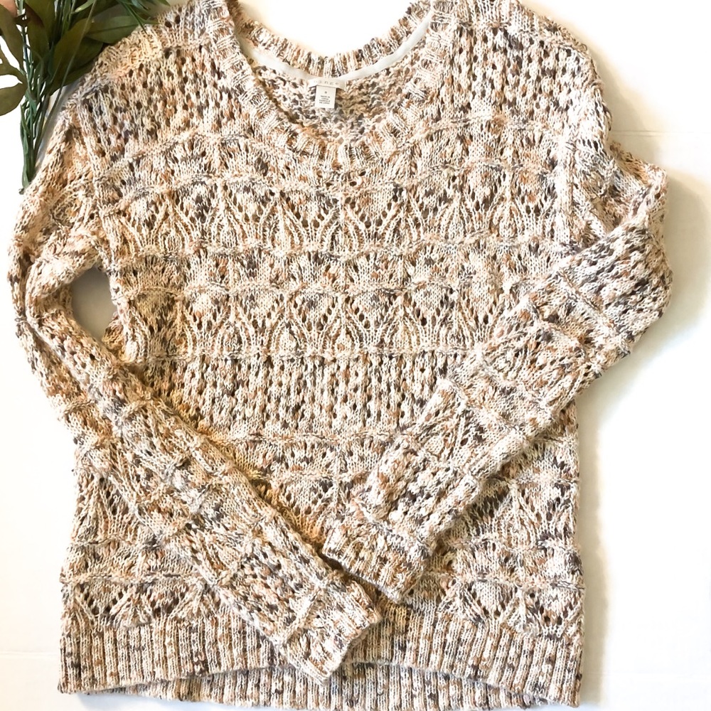 Hinge loose sweater